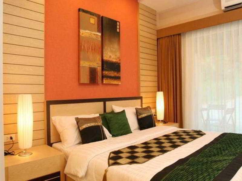 Whispering Palms Aparthotel Strand von Chaweng